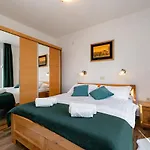 Lucija Appartement *
