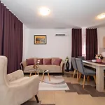 Lucija Appartamento Starigrad Paklenica