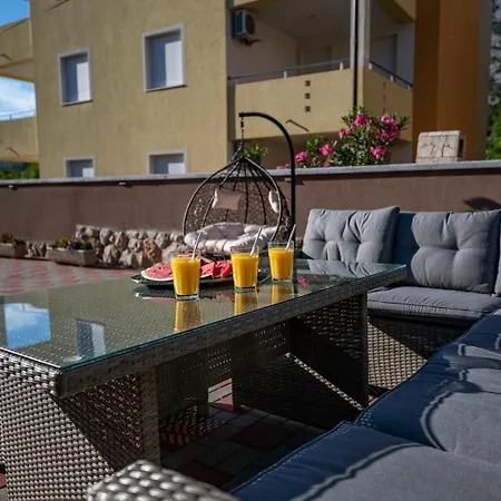 Lucija Appartement Starigrad Paklenica