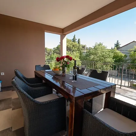 Lucija Apartment