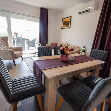 Lucija Appartement Starigrad Paklenica