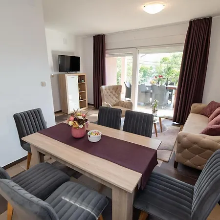 Lucija Starigrad Paklenica