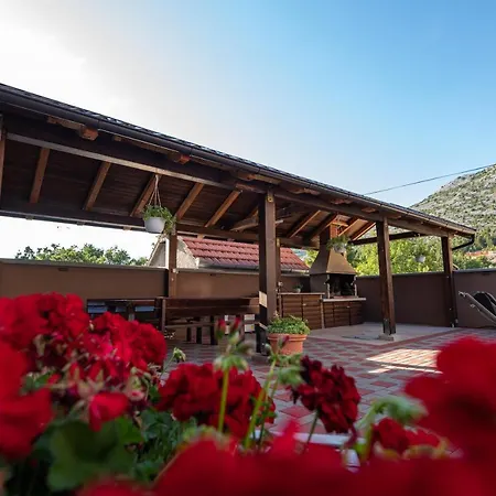 Lucija * Starigrad Paklenica