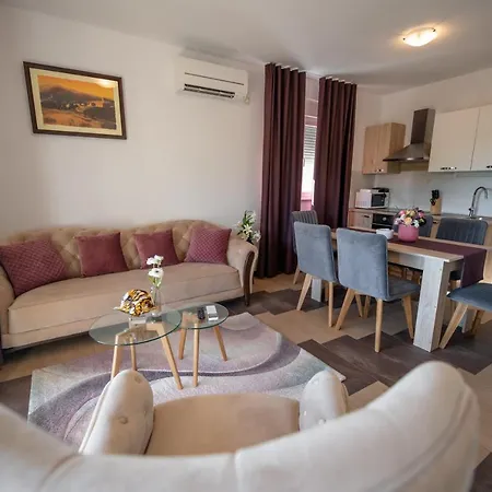 Lucija * Starigrad Paklenica