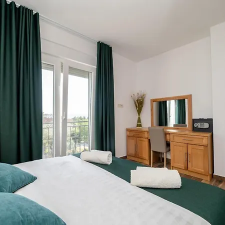 Lucija Appartement Starigrad Paklenica