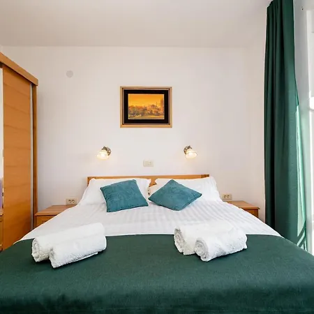Lucija Apartment