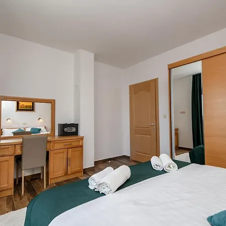 Lucija Apartman Starigrad-Paklenica