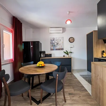 Lucija Starigrad Paklenica