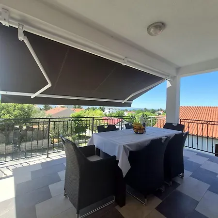 Apartment Lucija