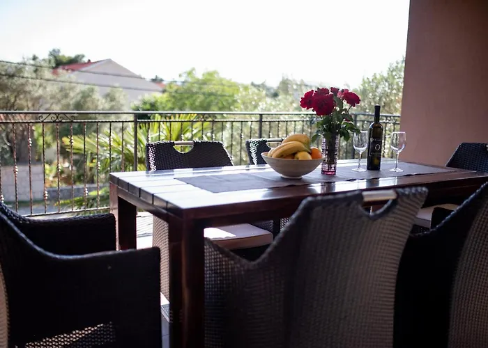 Lucija * Starigrad Paklenica