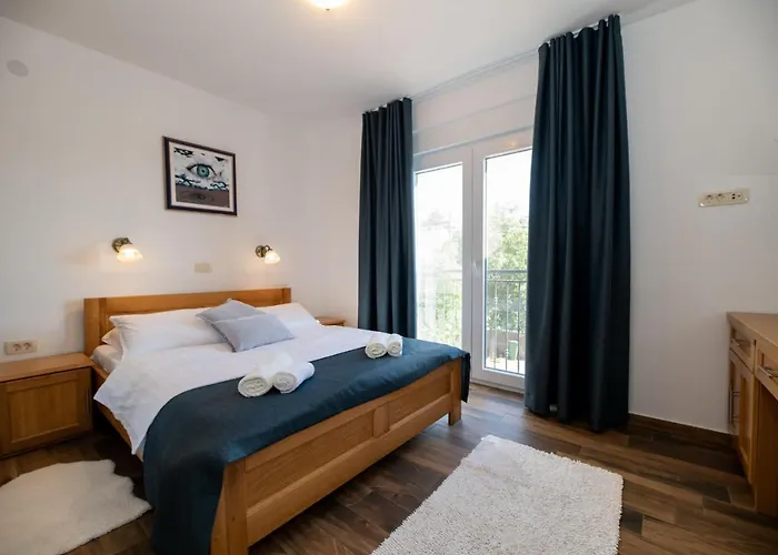 Lucija * Starigrad Paklenica