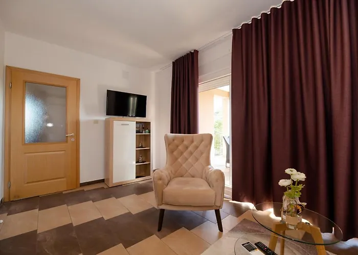 Apartman Lucija Starigrad Paklenica